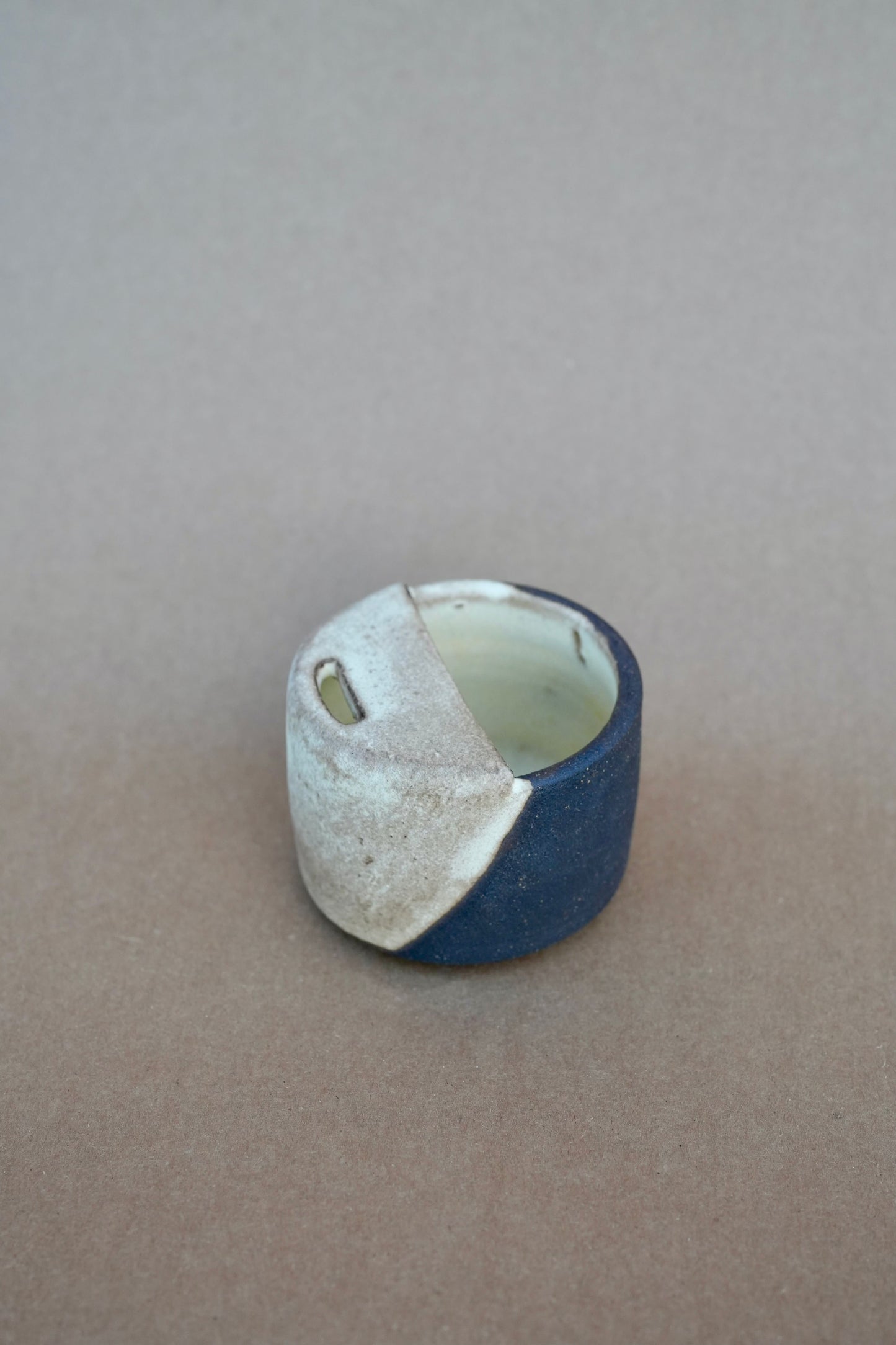 Hueso Mini Lidded Mug