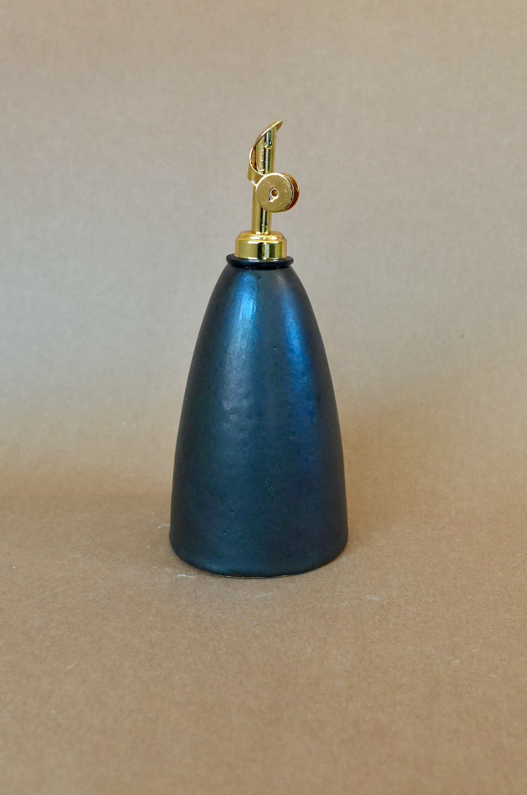 Carbón Cruet