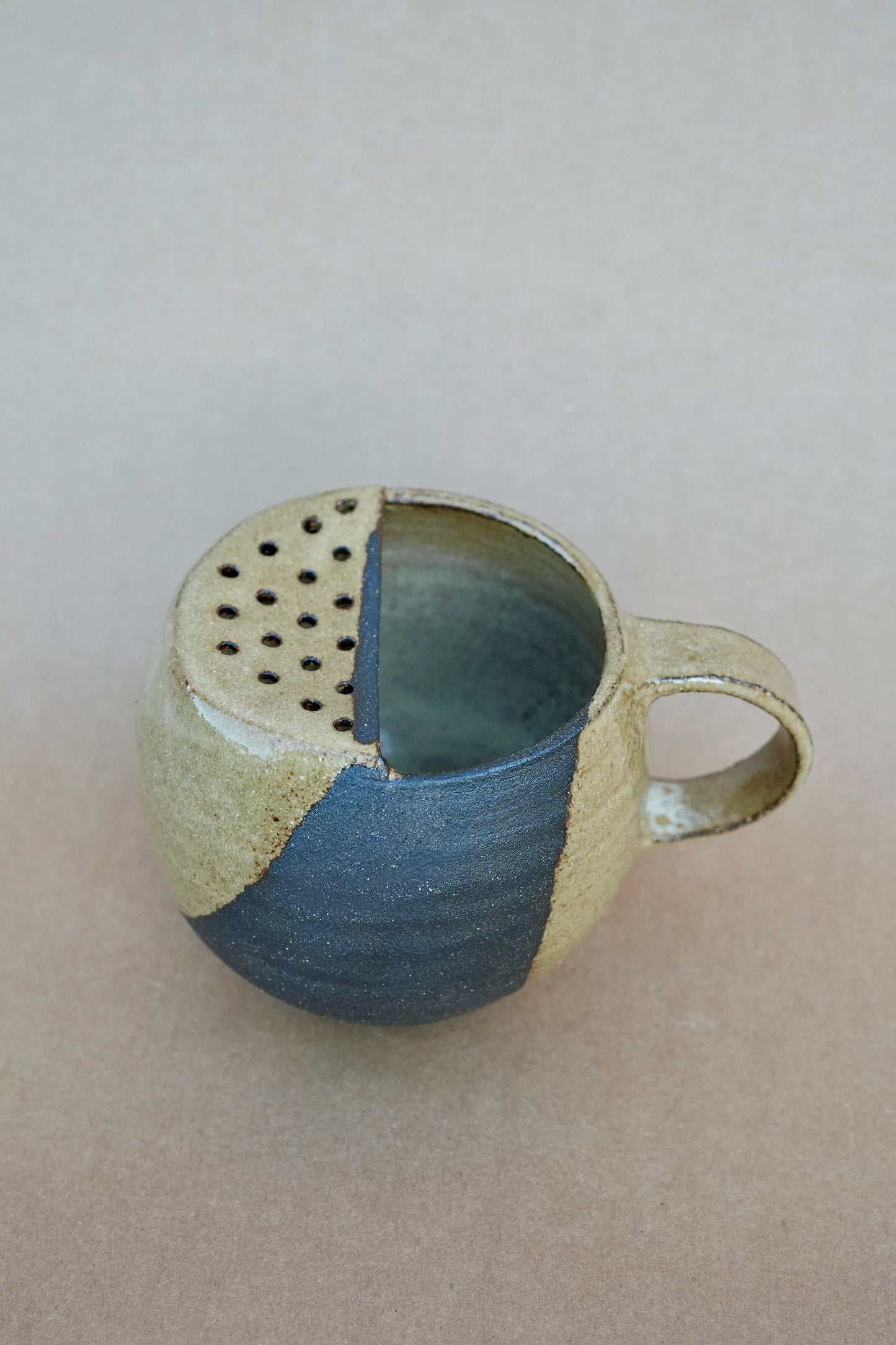 The Ojai Colander Cup (Rosario/Black)