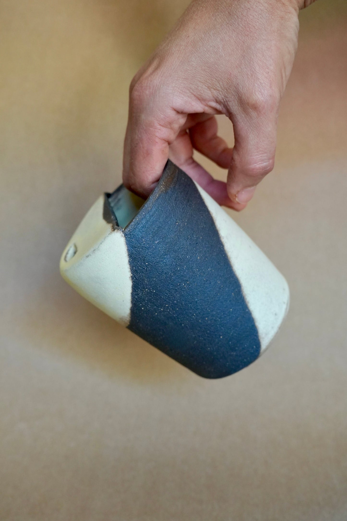Hueso Lidded Mug