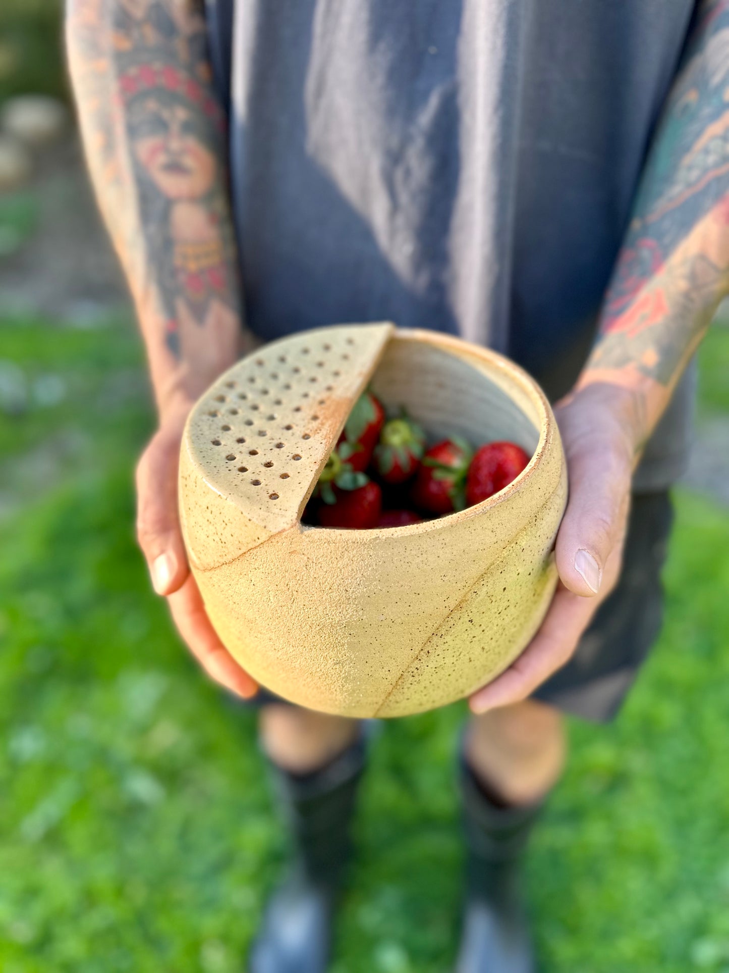 Ojai Colander Bowl