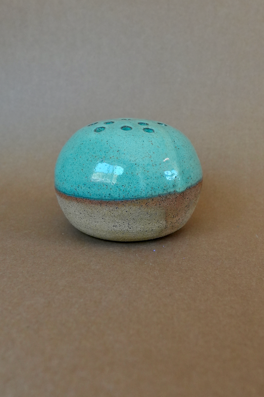 Maranhão Flower Frog Vase